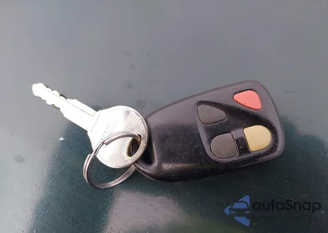 2000 Mazda Protege Dx/Lx from USA, damaged, VIN JM1BJ2222Y0263425